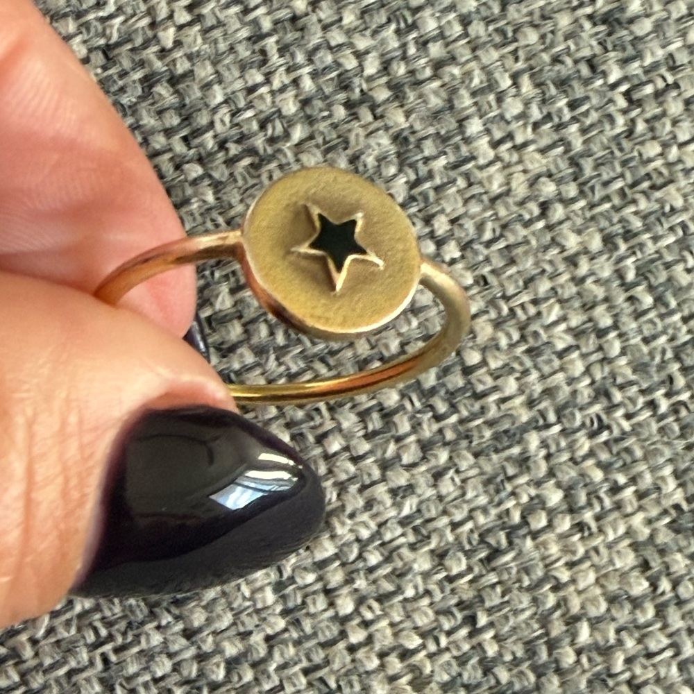 Tous ring